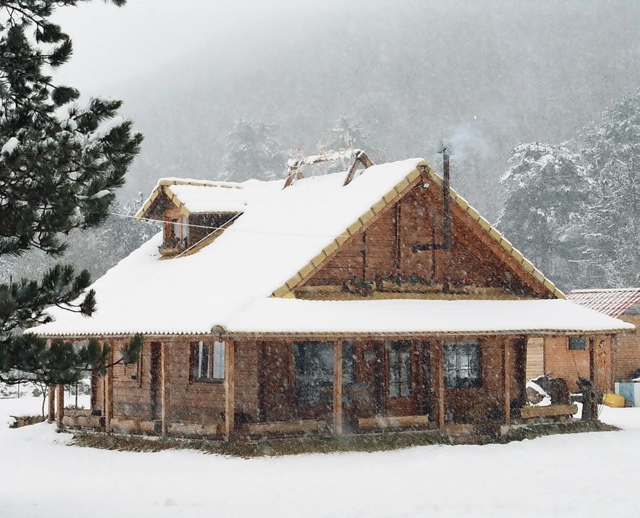 Chalet Woodhouse Xirolivadon